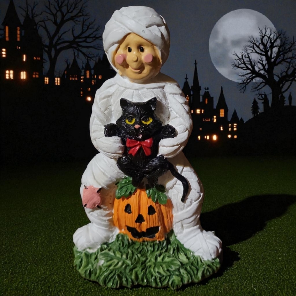 Halloween Resin Figurine Smiling Mummy Black Cat Red Bow Pumpkin Patch